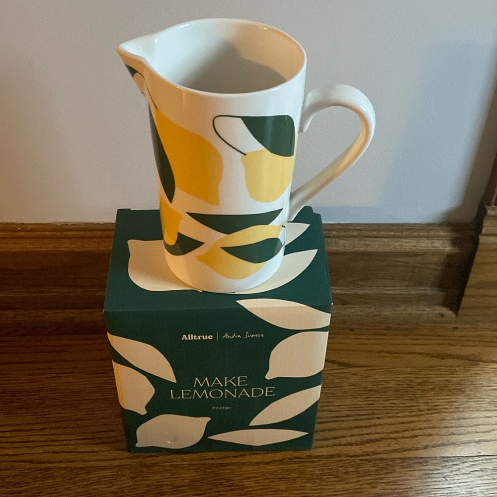 Alltrue Antra Svarcs Make Lemonade Pitcher.  New In Box
